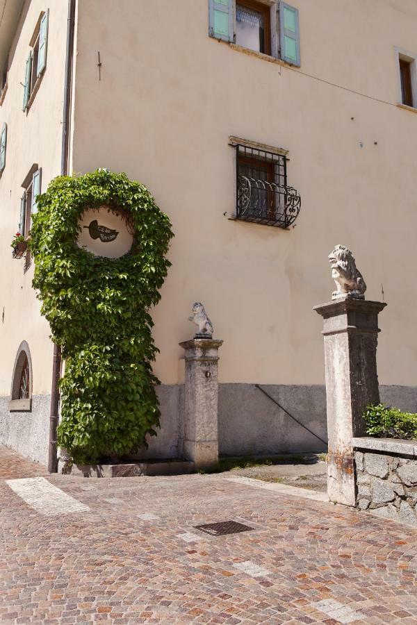 B&B Ca Dei Baroni Pellizzano Exteriör bild