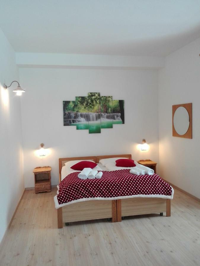 B&B Ca Dei Baroni Pellizzano Exteriör bild