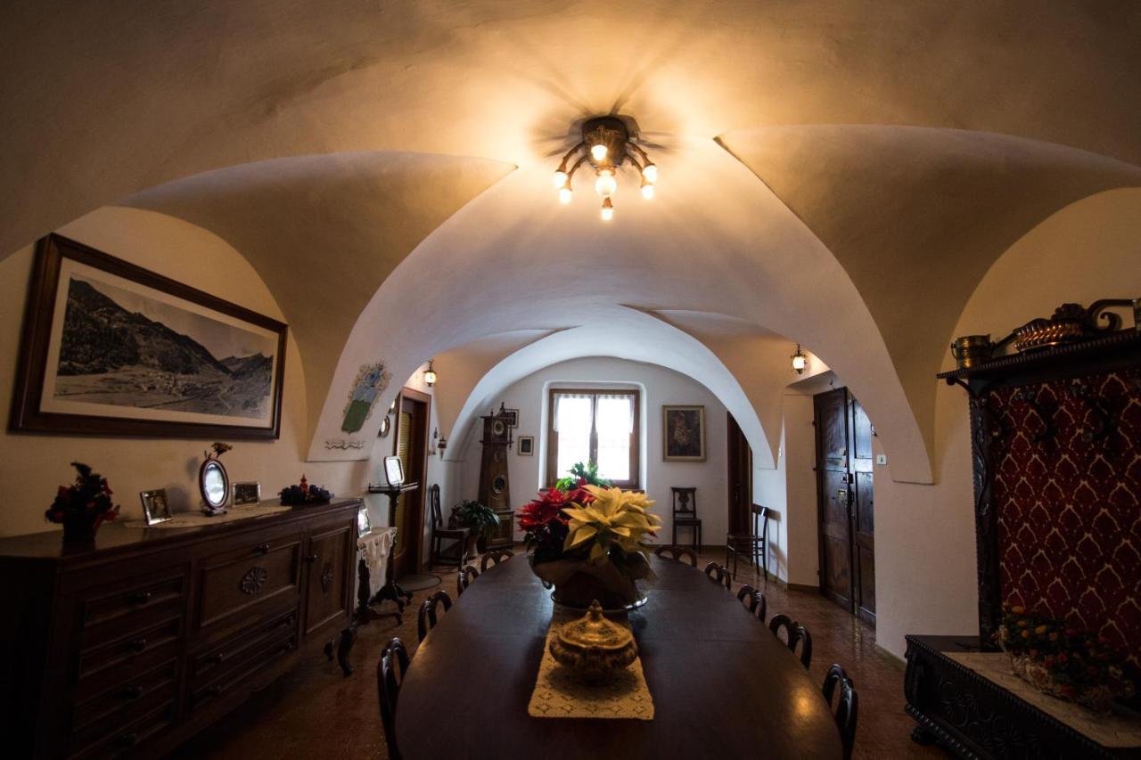 B&B Ca Dei Baroni Pellizzano Exteriör bild