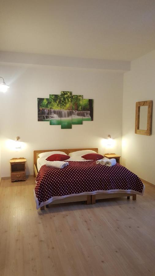 B&B Ca Dei Baroni Pellizzano Exteriör bild